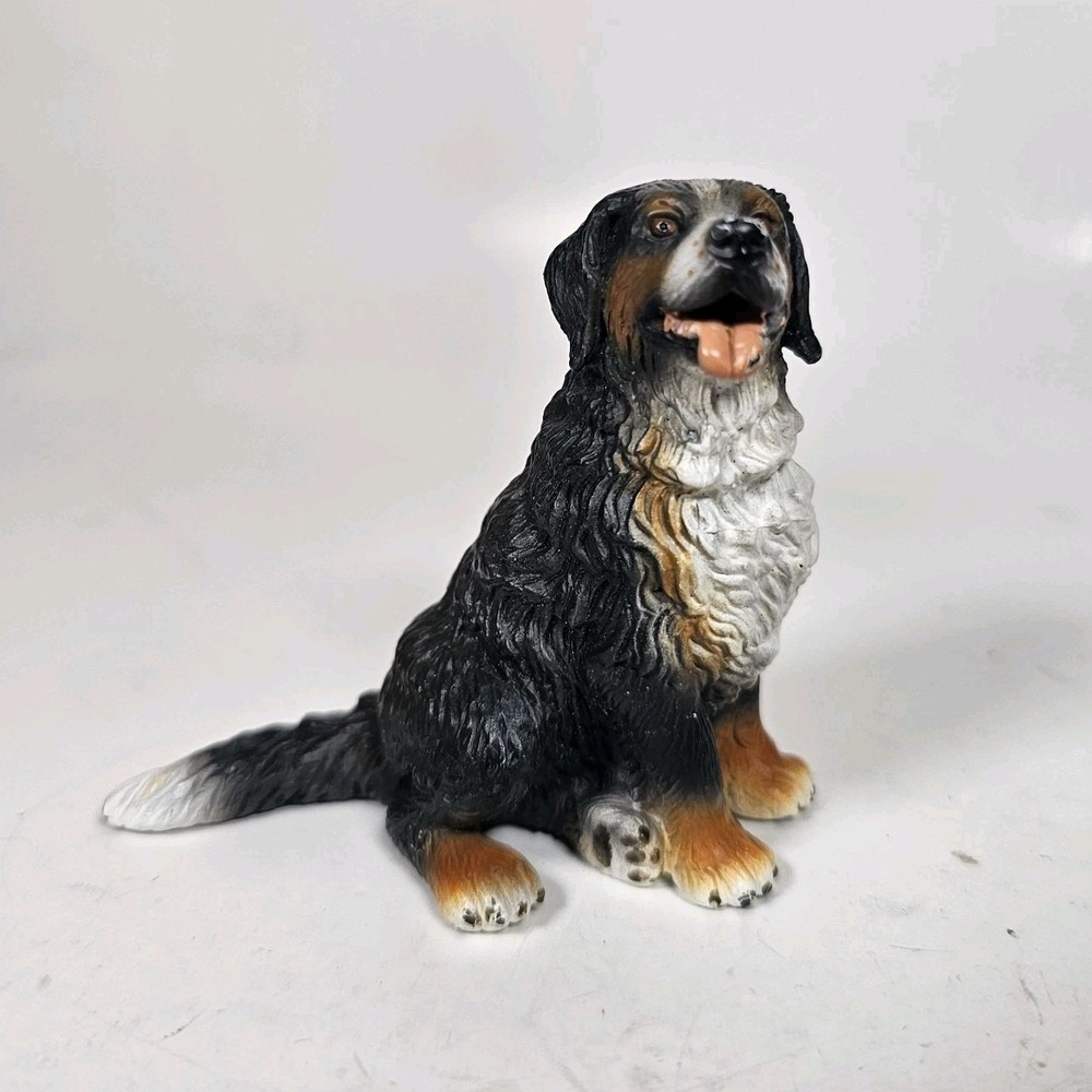 Schleich Bernese Mountain Dog Figure Pet Animal Sitting Puppy 2.75" 1996 Vintage